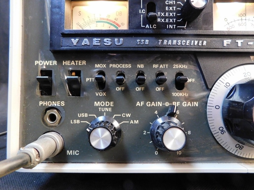 Yaesu Model FT-101E SSB Ham Radio Transceiver