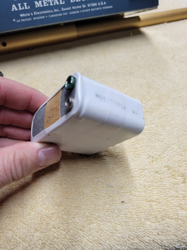 Whites Coinmaster 6/DB G.E.B Discriminator Metal Detector With Case Untested