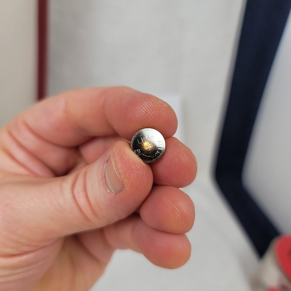 Tactical Necktie ThinkGeek Laser Pointer (READ) Pockets Slots Gag Gift Nylon