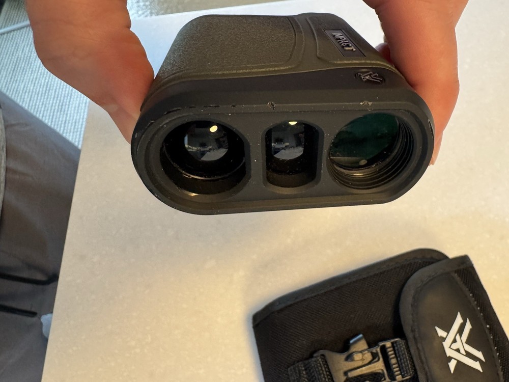 Vortex Impact 850 Rangefinder W/ Case