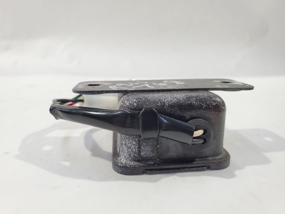 1988 Toyota Celica OEM 89441-32010 Sensor Deceleration Control Module