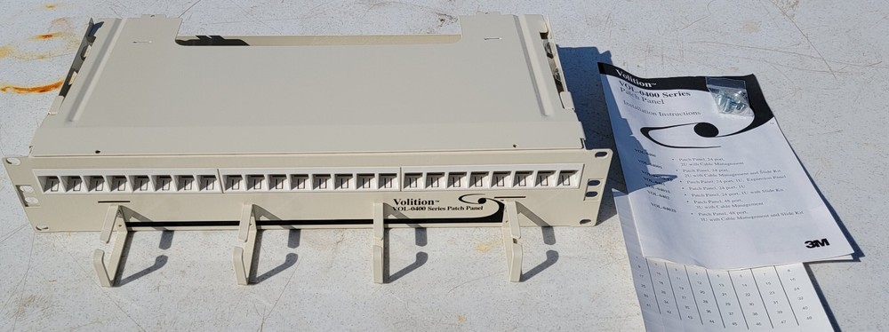 Volition VOL-0400S Patch Panel 24 Port 2U with Cable Management + Slide Kit Dent