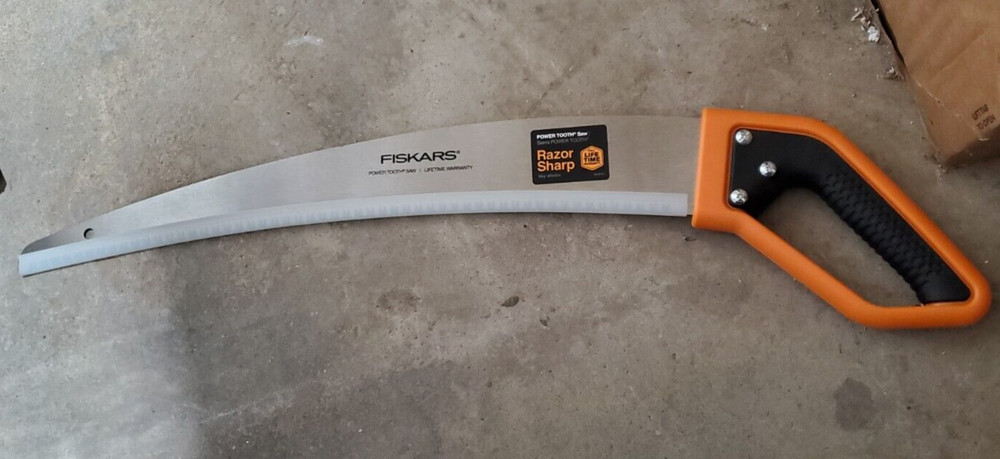 FISKARS Garden Tree Pull Saw 475mm Fixed Blade - Powertooth