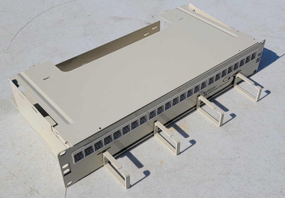 Volition VOL-0400S Patch Panel 24 Port 2U with Cable Management + Slide Kit Dent
