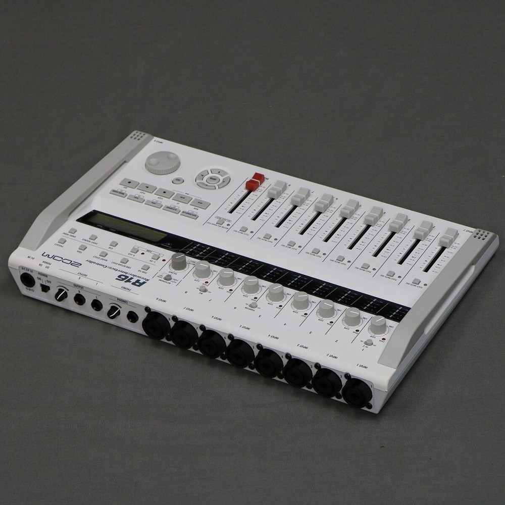 ZOOM R16 Portable Multitrack Recorder Controller & Interface