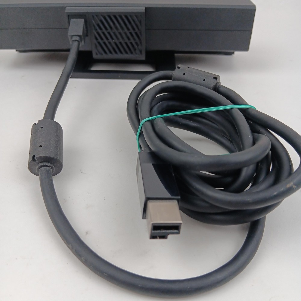 Microsoft Xbox One Kinect Sensor Model 1520 Motion Camera Voice Controls Tested