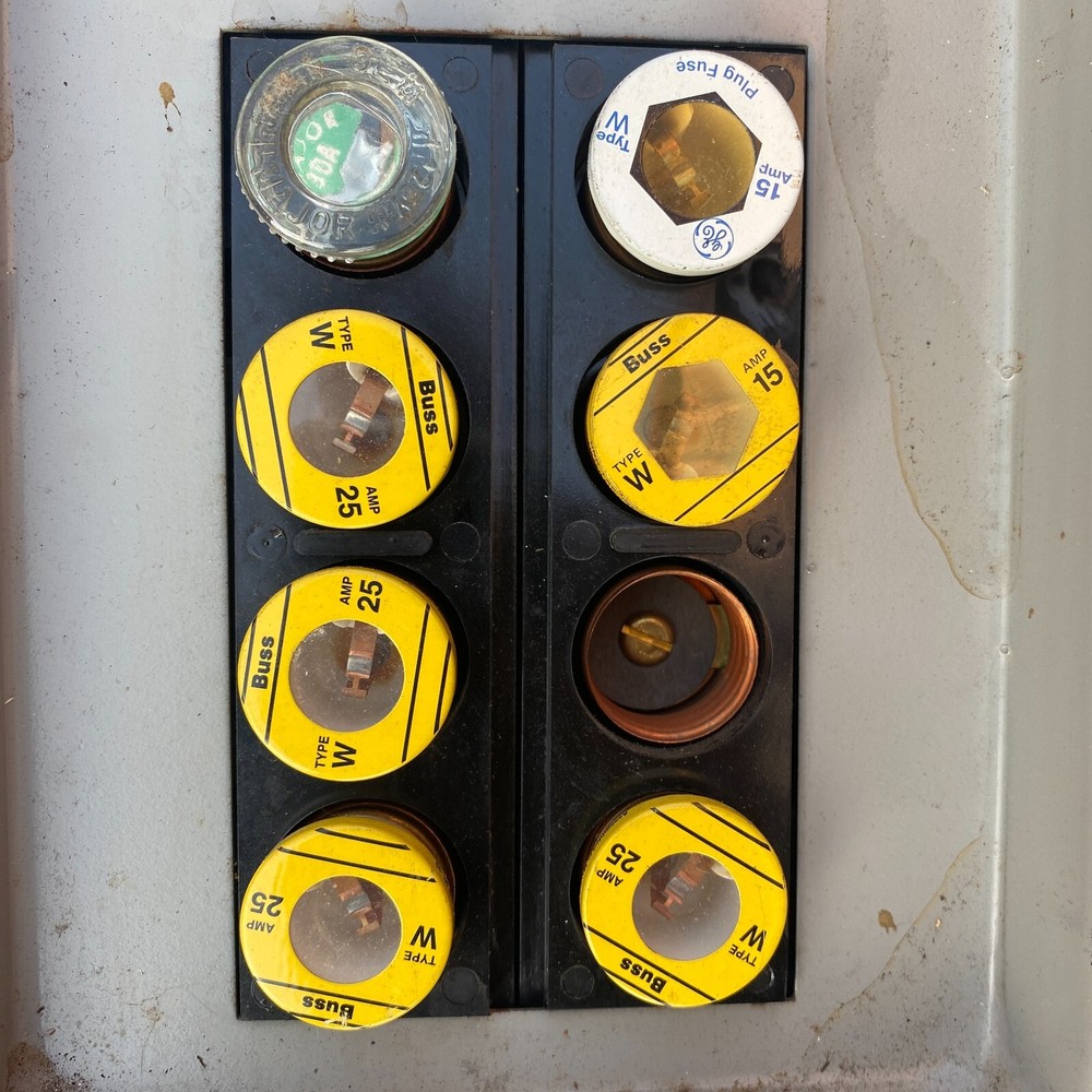 MURRAY GENERAL DUTY ENCLOSED SWITCH WITH 100A 120-240V FUSES REMOVE PULLER 🎯