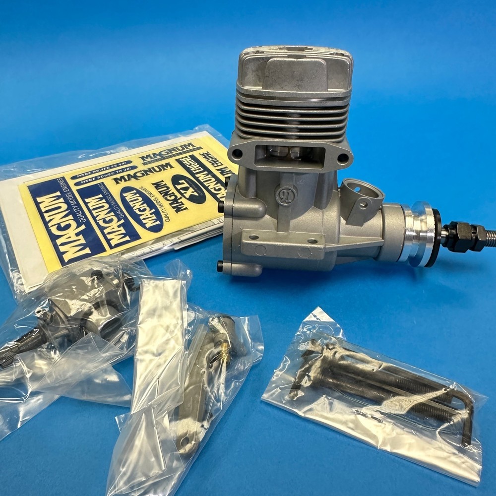 Magnum Engine XLS 91A 2-stroke NIB