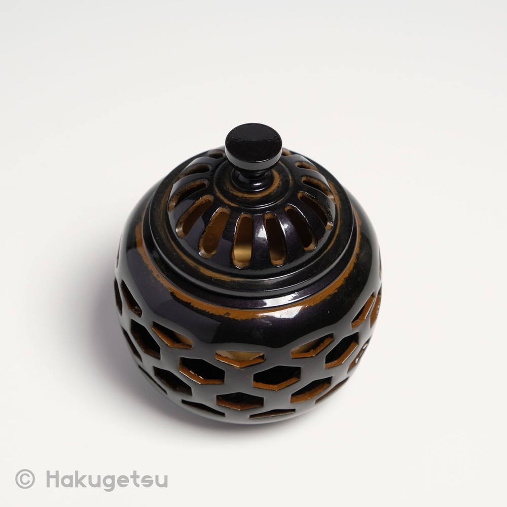 Incense Burnder with Openwork Traditional Tortoise-Shell Pattern, Made of Copper