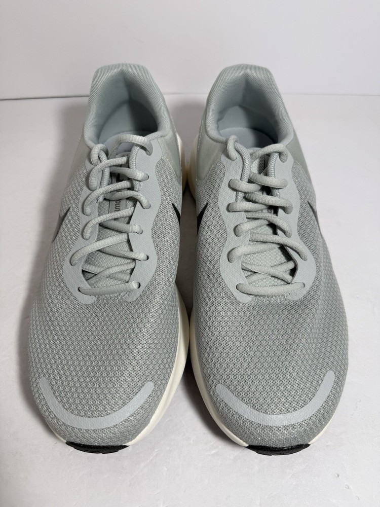 Nike Revolution 7 Light Silver White Extra Wide Running FB8501-003 Men Sizes