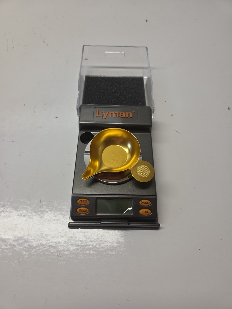 Lyman 1000XP Compact Electronic Reloading Scale In Box