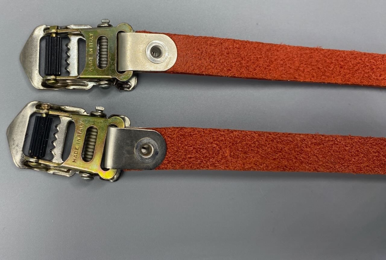 New ALFREDO BINDA Toe Straps One Pair Red