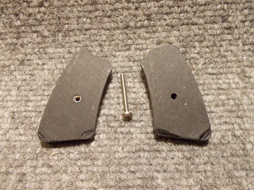 Custom Checkered Inserts for Ruger SP101 Black