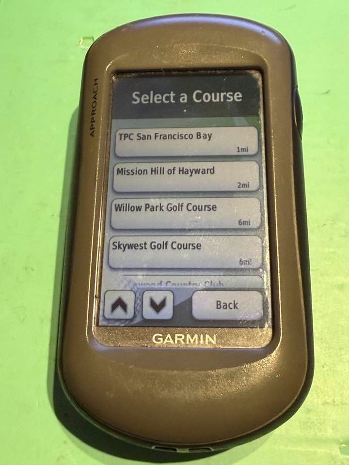 GARMIN APPROACH G5 GPS POWERED GOLF RANGEFINDER