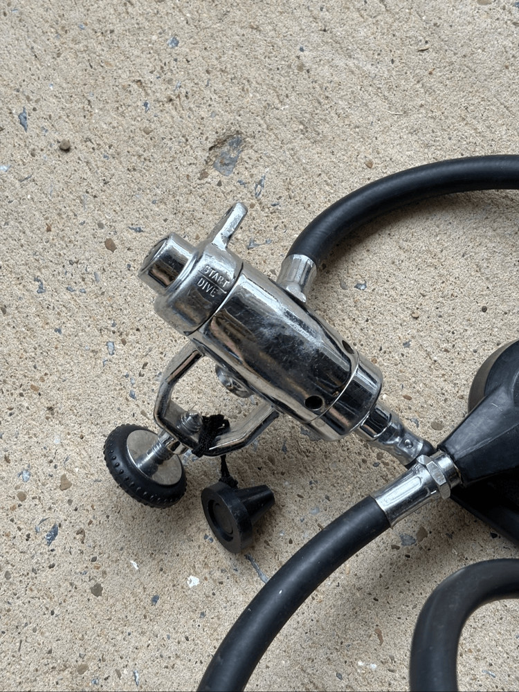 US Divers AquaLung Regular Set *As Is-Not Tested*