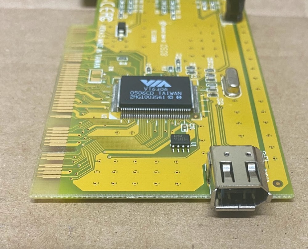 StarTech 04V0 94V-0 E119801 Interface Card