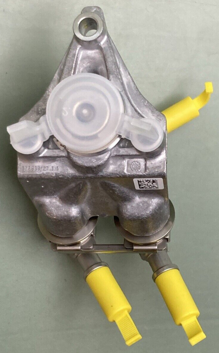 NEW GENUINE VOLVO 22744063 DEF Dosing Module