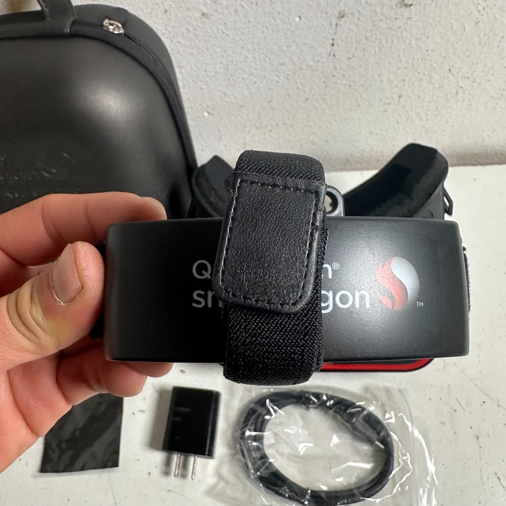Qualcomm Snapdragon VR 835 Reference Virtual Reality Headset Development Kit