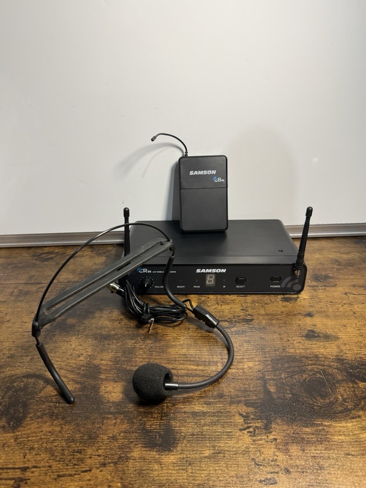 Samson CR88 Wireless Receiver w/samson cb88 transmitter & headset - Works Great!