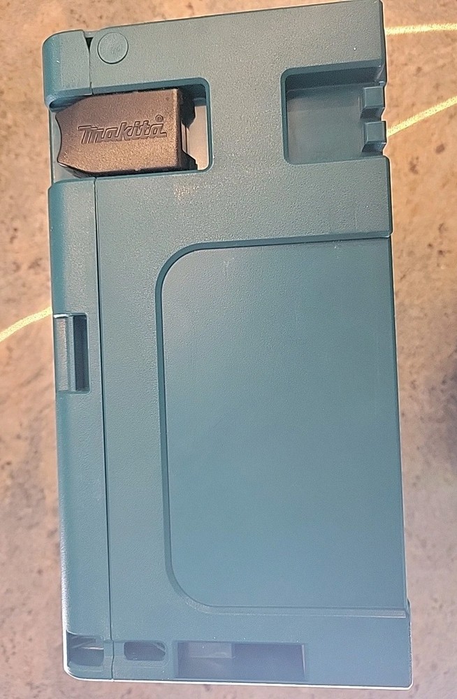 Makita 197211-7 MAKPAC Interlocking Tool Case, Medium