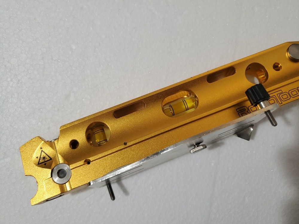 RoboToolz 3 Alignment Laser Torpedo Level Construction Woodworking Remodel Tool