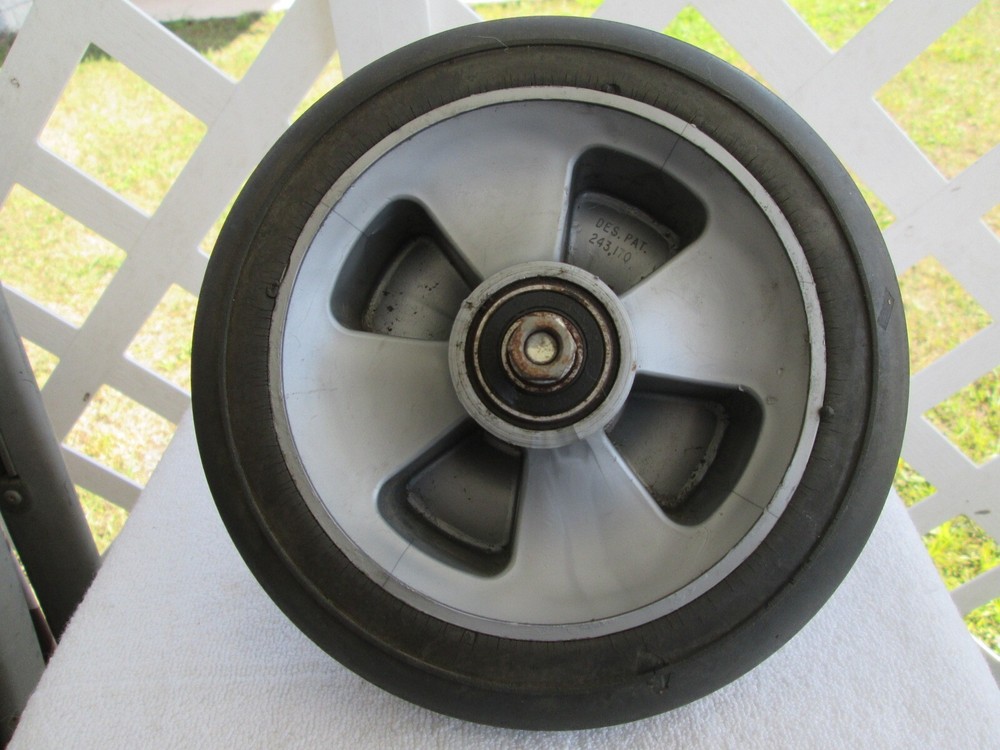 7.5" X 2 " Amigo Front Wheel #5282