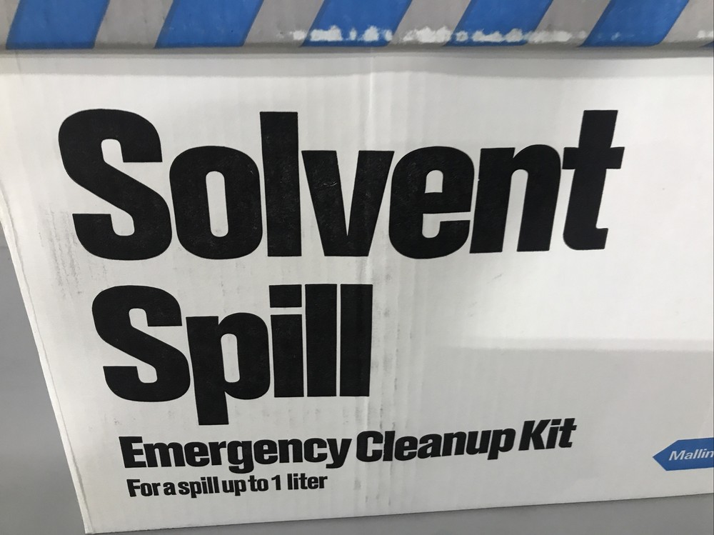 Mallinckrodt Solvent Spill Emergency Cleanup Kit