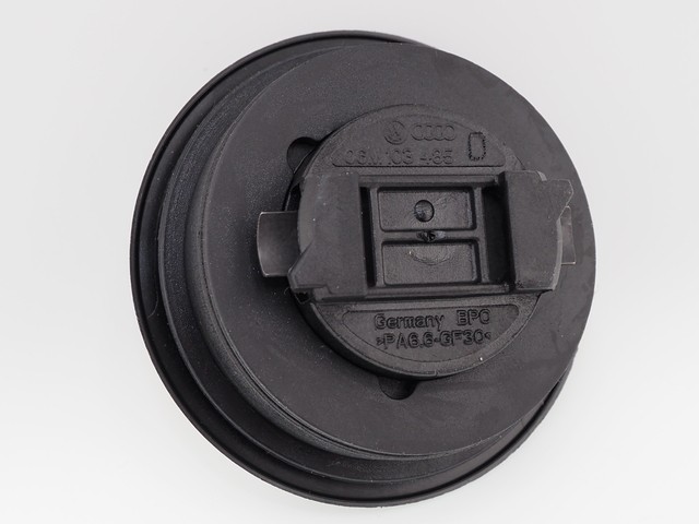 Genuine Cap 06M-103-485-D