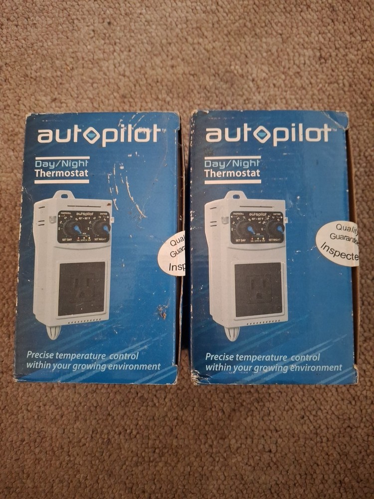 Hydrofarm Digital Thermostat Controller Autopilot