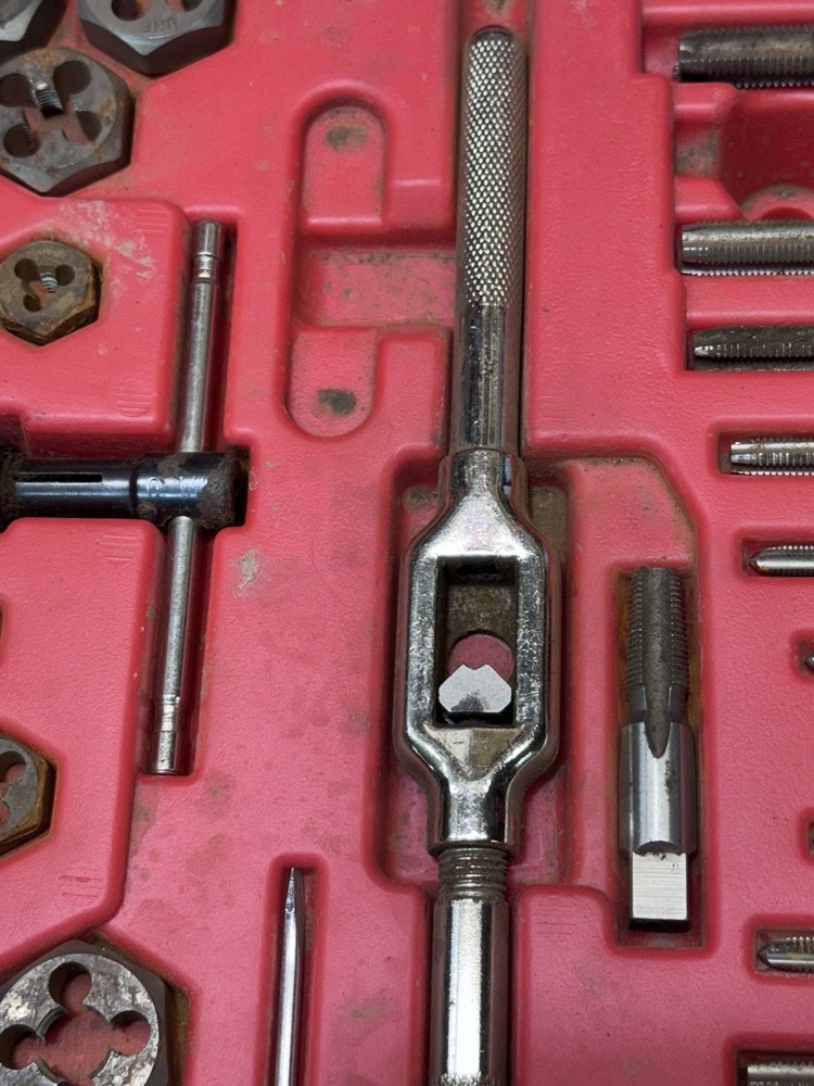 Mac Tools 76-Piece Tap and Die Set - Missing Pieces READ BELOW