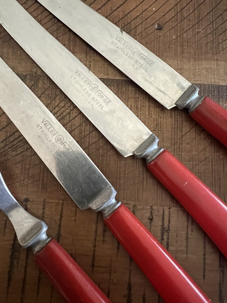 Vintage Red Valley Forge Dinner Knives & Fork Flatware Bakelite?