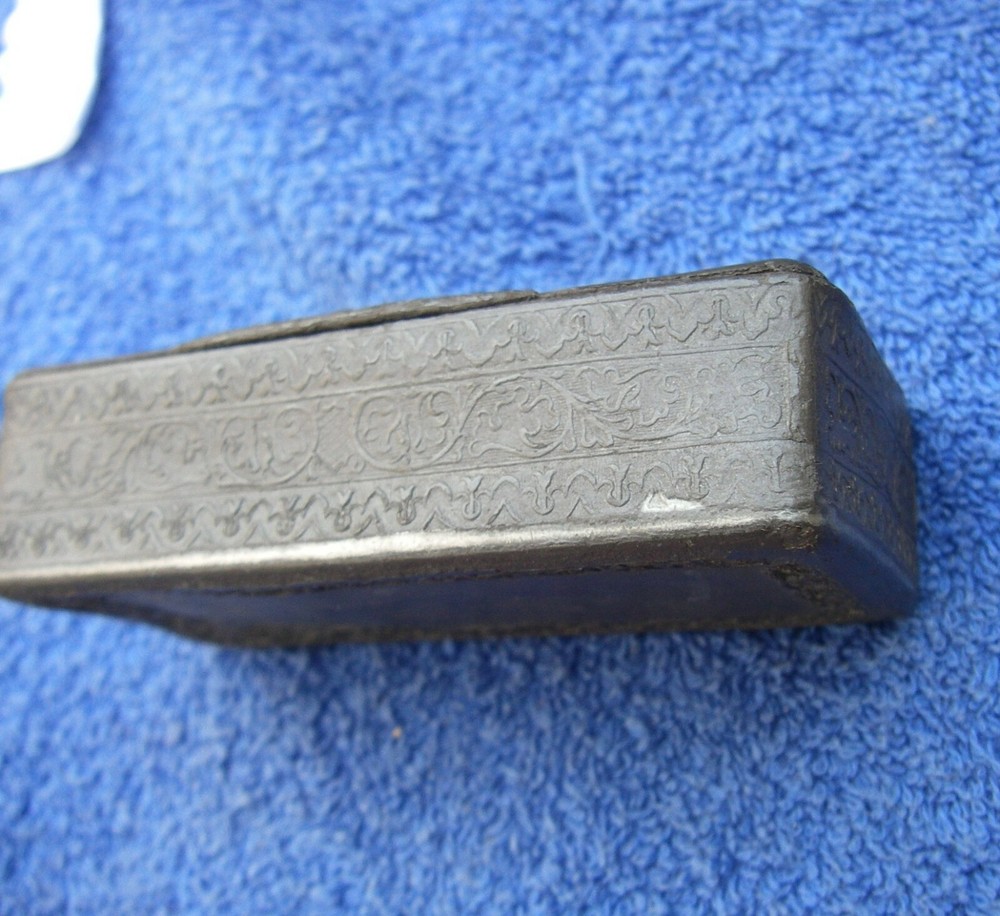 Early 19th C RECTANGULAR PEWTER SNUFF BOX-Embossed Decoration-Tinned Interior