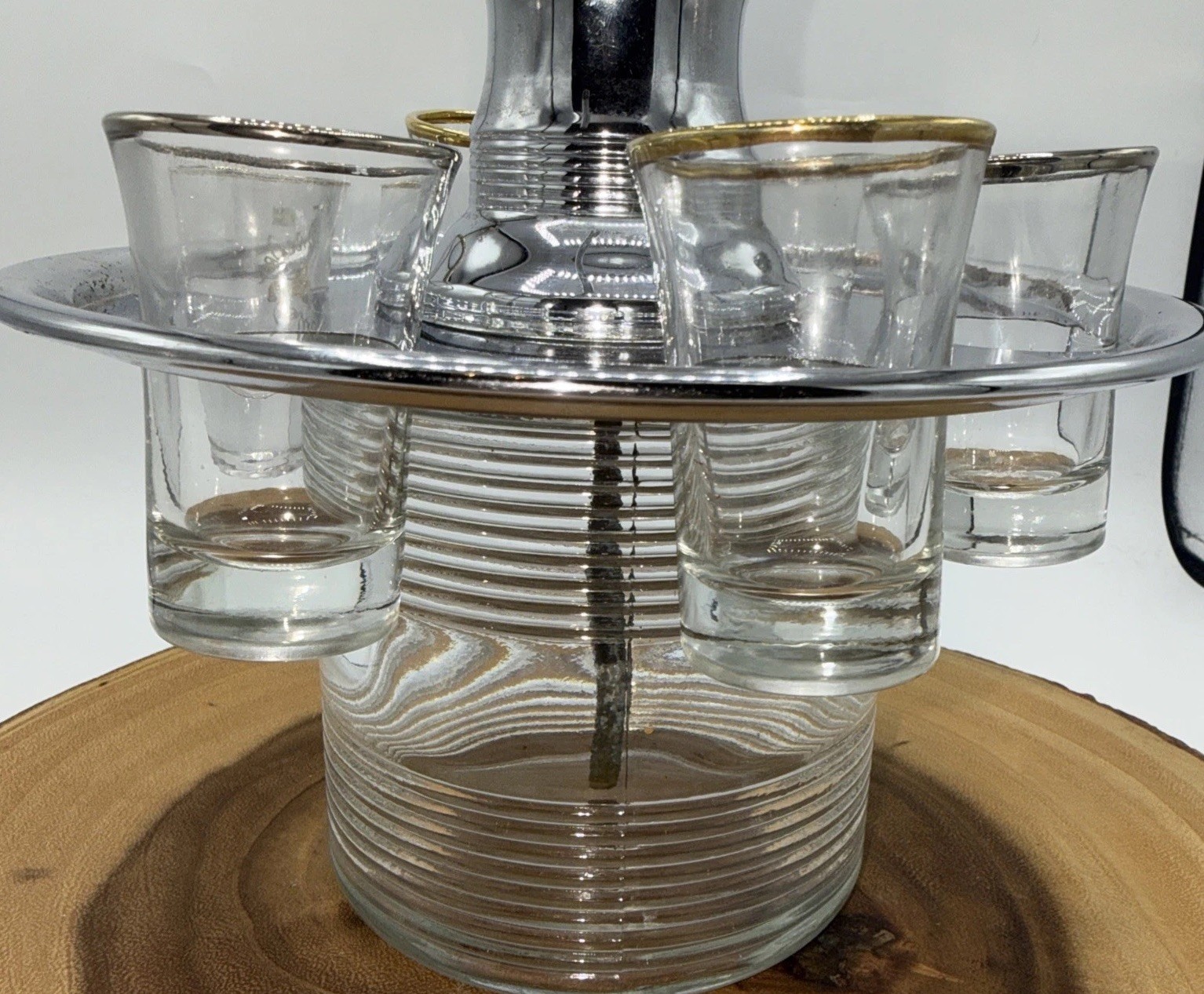 Vintage Liquor Dispenser Pump & Glass Decanter W/6 Shot Glasses W/Chrome Tray