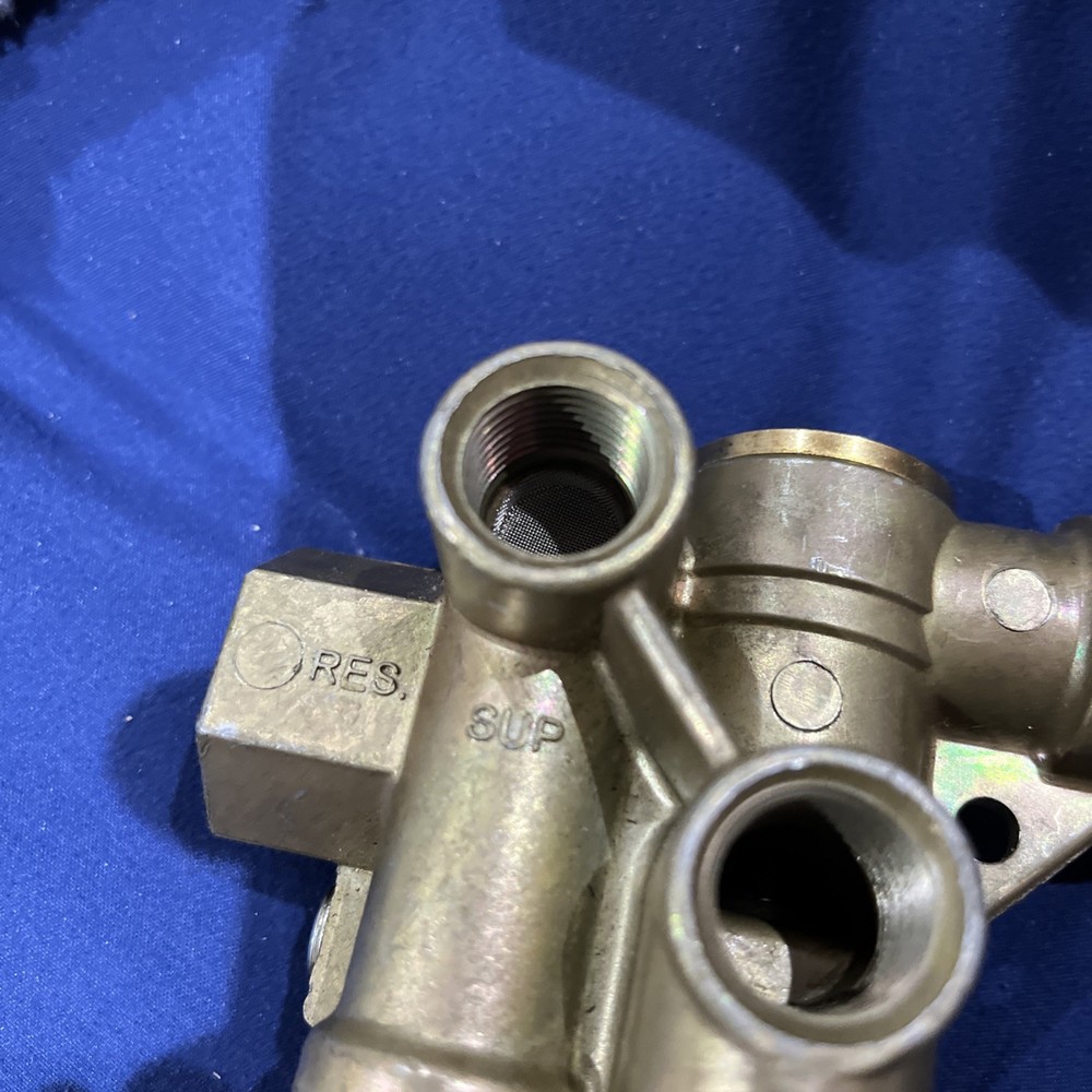 Genuine Sealco 110800 Enhanced Spring Brake Priority Control Valve
