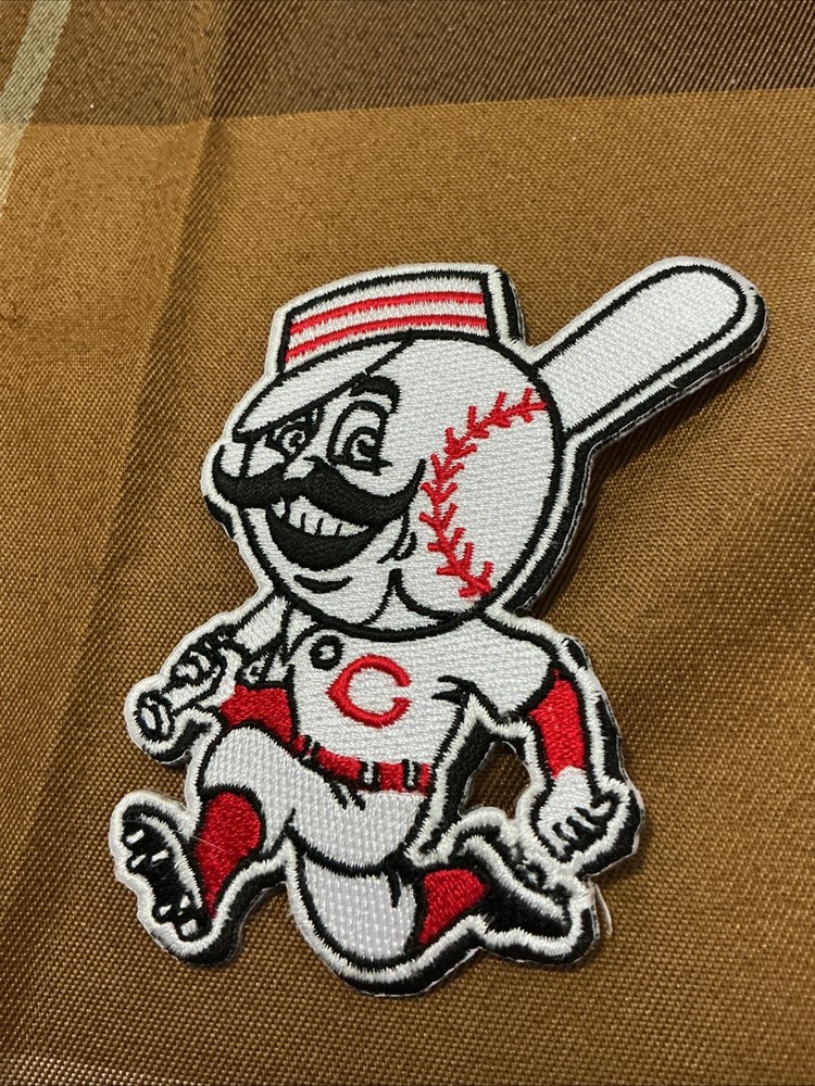 Cincinnati Reds Embroidered Iron On Patch