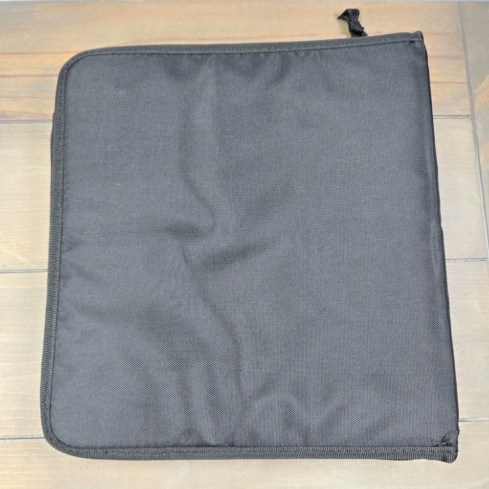 Case Logic 3.5 Floppy Disc Binder Holds 40 Disc.