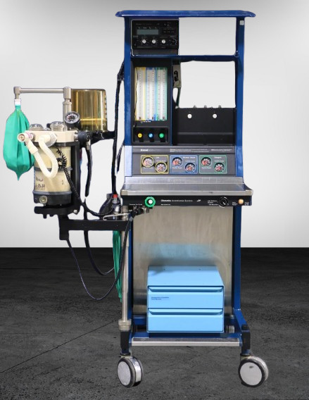 OHMEDA EXCEL 110, ANESTHESIA MACHINE.