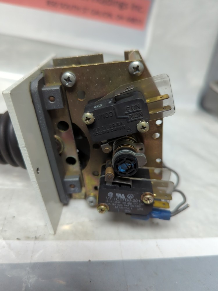 OEM CONTROLS,MS4M7459,JOYSTICK CONTROLLER PRE-OWNED