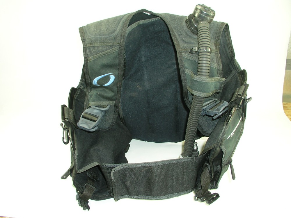 Oceanic Buoyancy Compensation Scuba Diving Vest-SMALL