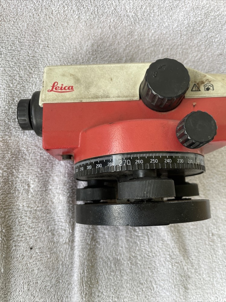 Leica basic level red/ white (D2)
