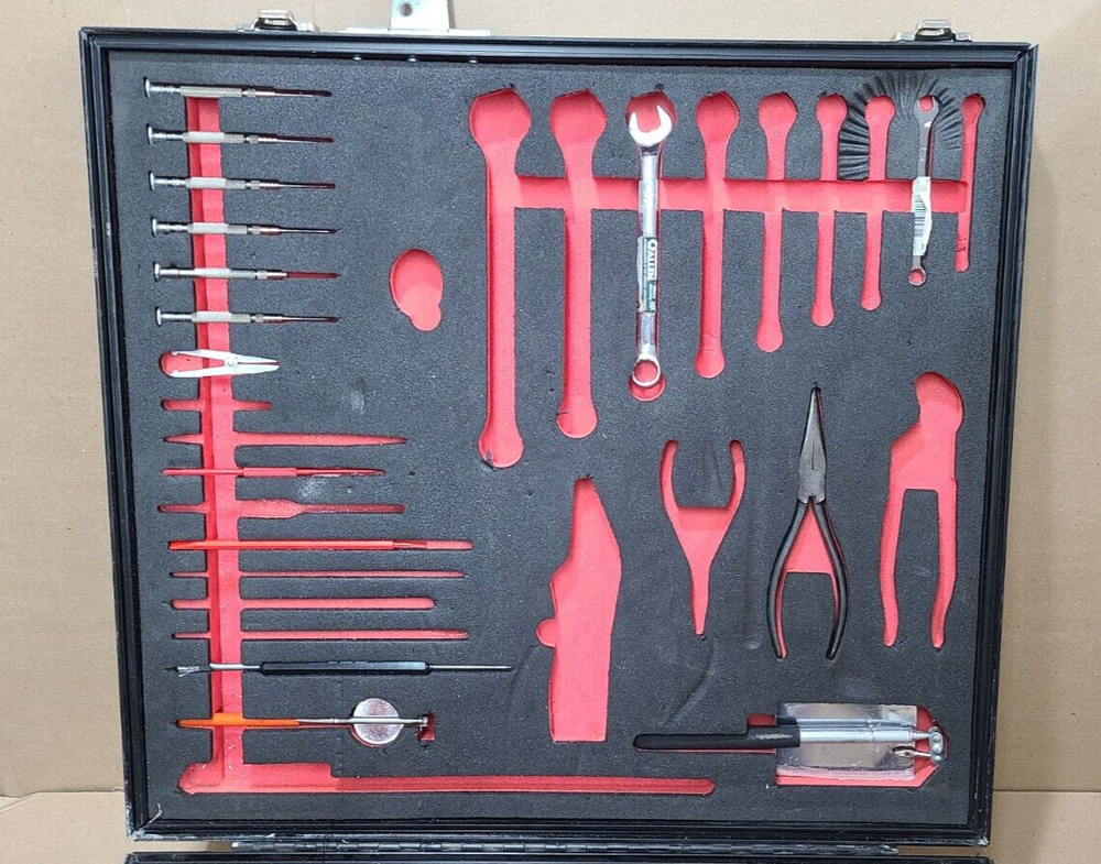 LotP TK-105 A/G Kippertool Military Electronic System Tool Kit in Wilson case