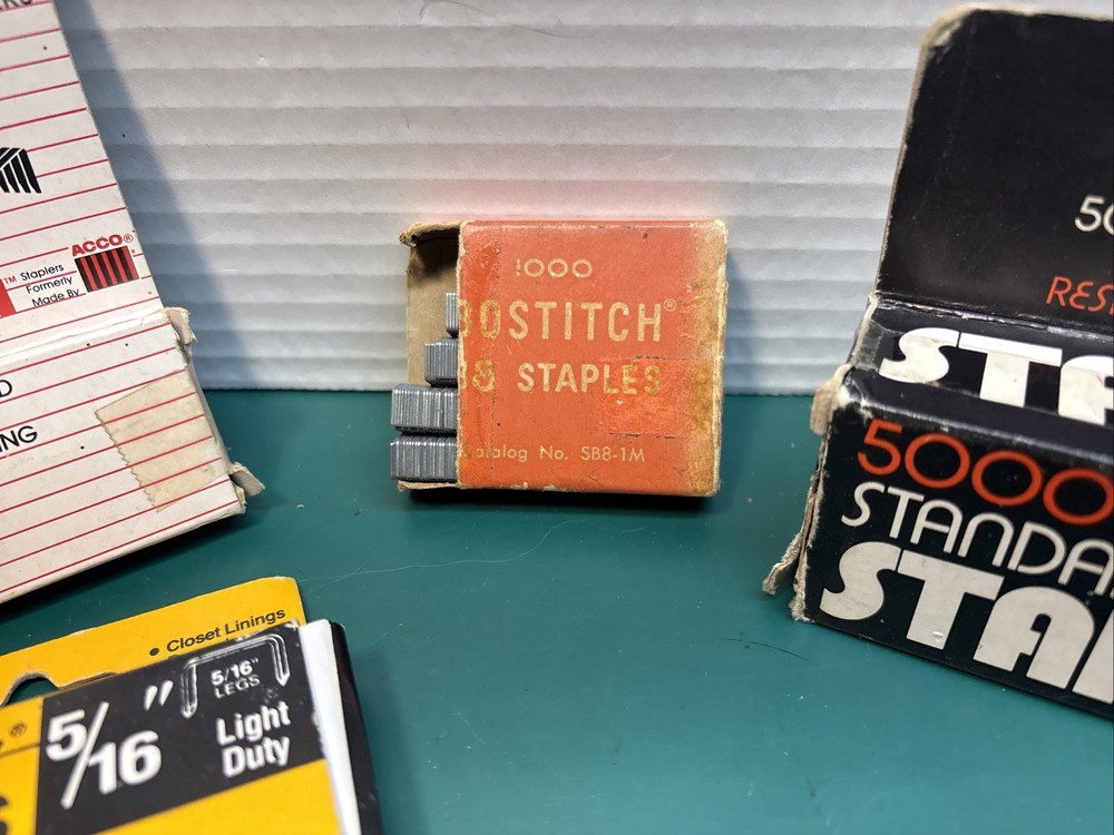 Various Brands VINTAGE STAPLES Different Sizes Open 6 Boxes