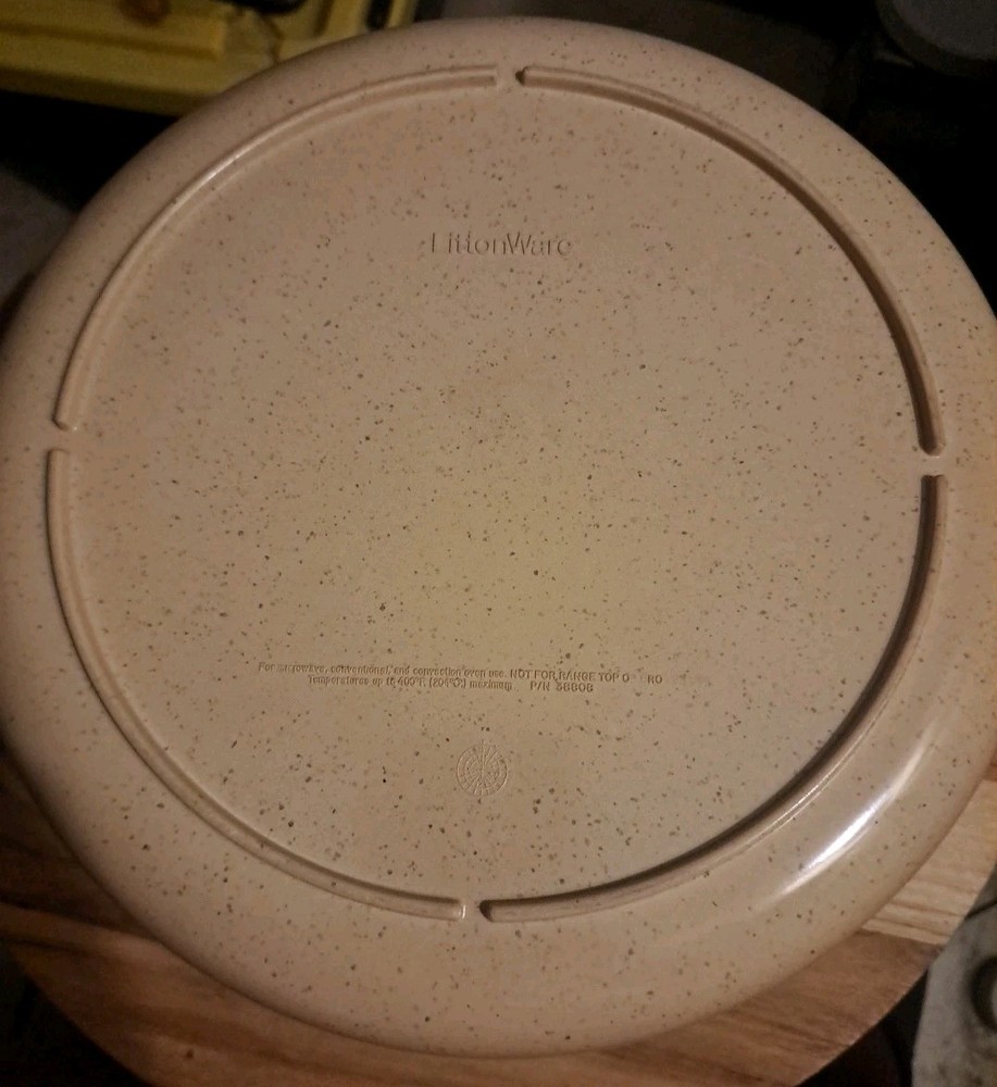 Littonware Microwave 4 Quart Casserole Dish With Cover