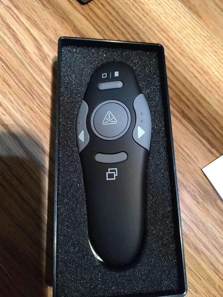 2.4 GHz Laser Pointer For Presentations with Case