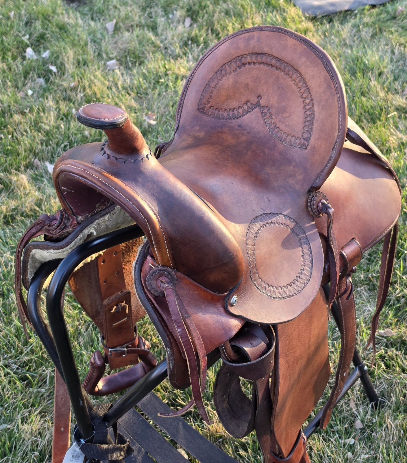 Vintage Roping/Ranch Saddle 14" Seat