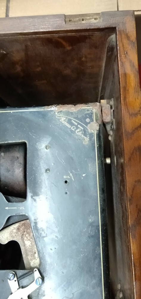 Edison Phonograph Diamond Disc Model A 100 - Main Bracket & Screws TH