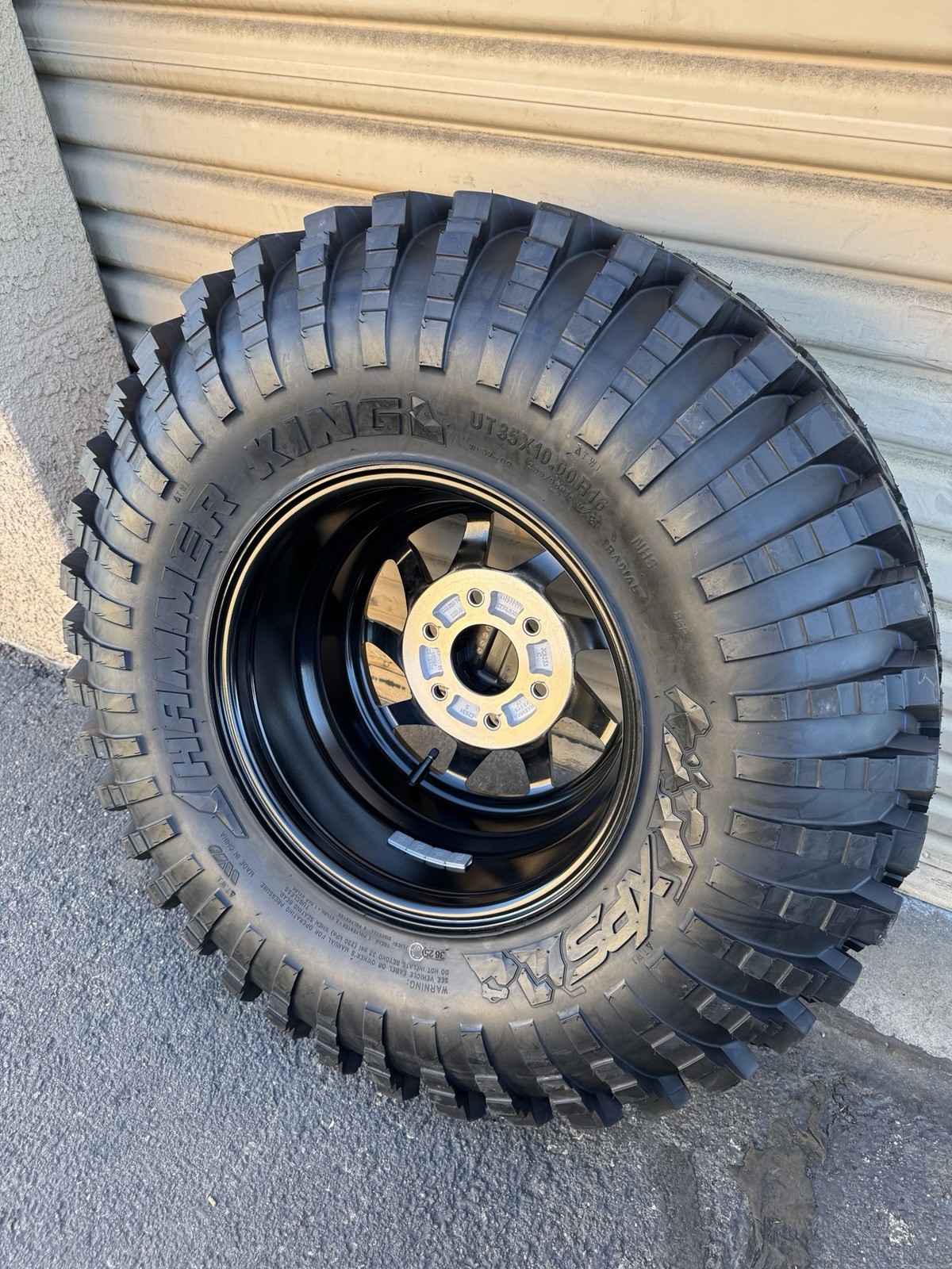 2026 CAN AM MAVERICK R XRC WHEEL TIRE 35x10x16 BEADLOCK XPS HAMMER KING (1)