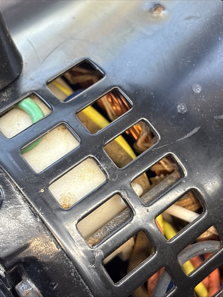 ** SHIPS TO CA ONLY** Delta 46-700 Motor.