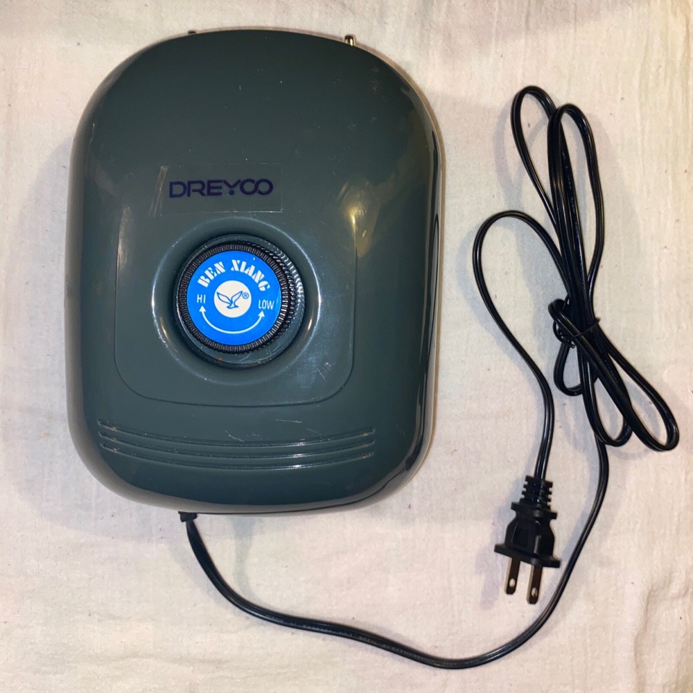 Deyoo 4 Outlets Diffuser Air Pump ONLY.