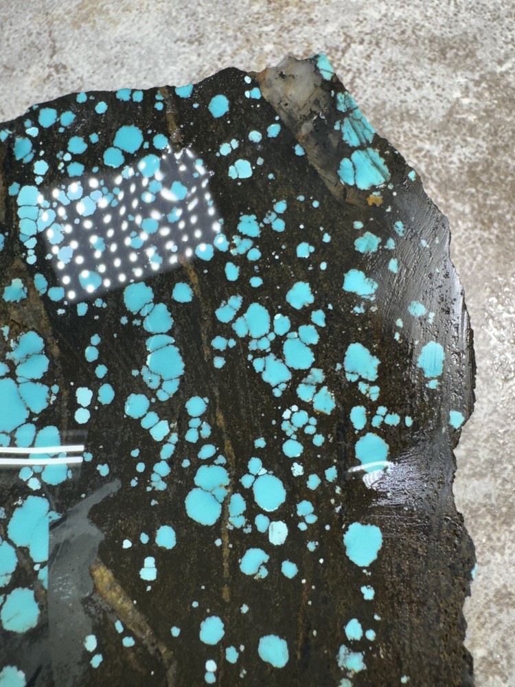 Stabilized hubei turquoise rough
